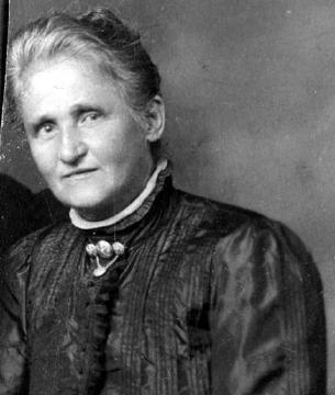 1915 Eliane Olsdatter