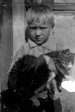 1930 Kalle Bigand med den røde kat