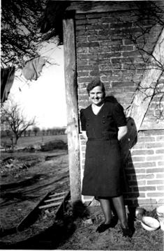 1945 Ellen Bigand
