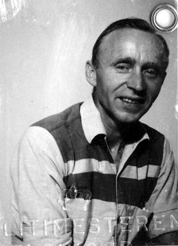 1960 Poul pasfoto.gi'f