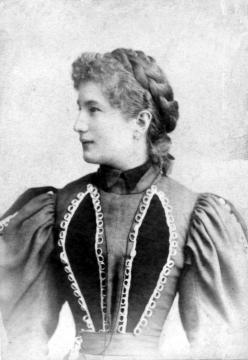 1900-Laura-Melcher-født-7november-1880